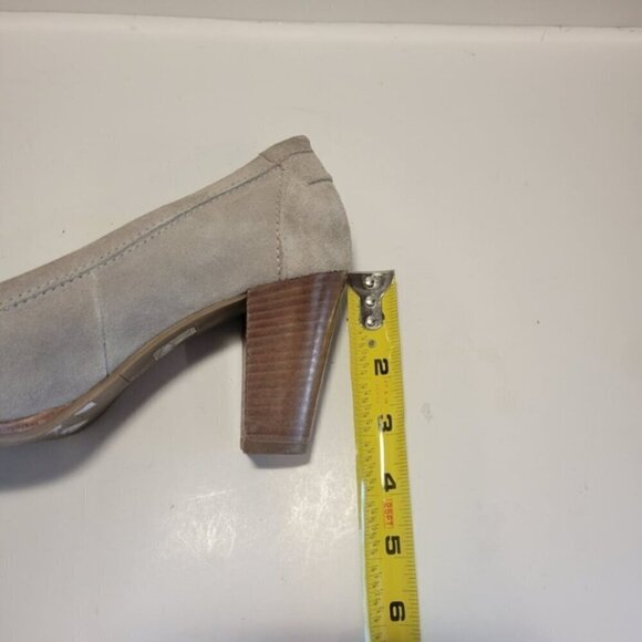 Hogl Women's Size 9 Gray Taupe Suede Almond Closed Toe Slip On 3.5" Heel Shoe - Picture 2 of 10